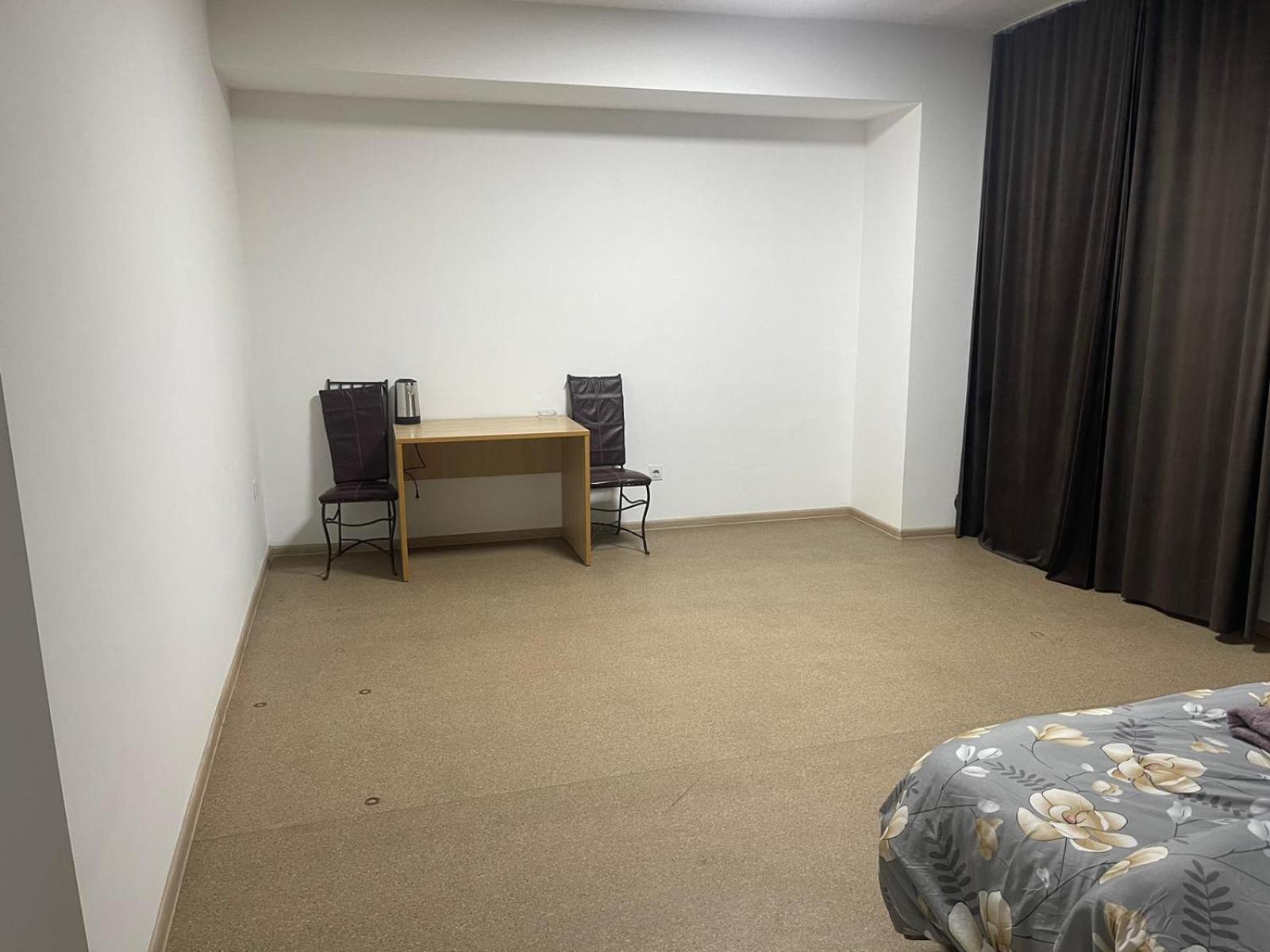 Chip Hotel คีชีเนา ภายนอก รูปภาพ